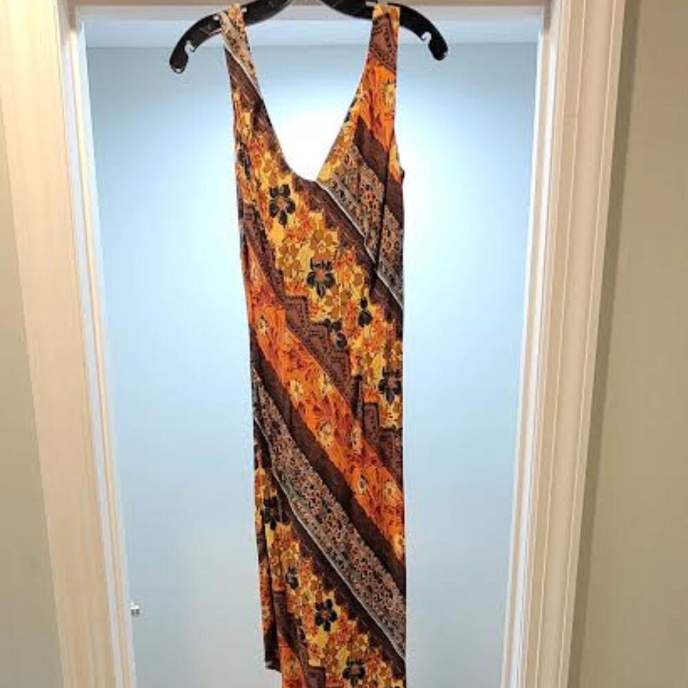 Summer Fun Dress that takes you right through the fall